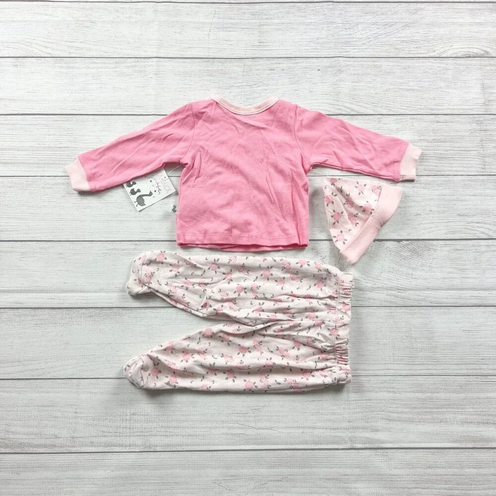 Duck Duck Goose Baby Outfit Set Bear Wrap Top Pants Hat 3-Piece NWT 6-9 Months - Picture 4 of 4